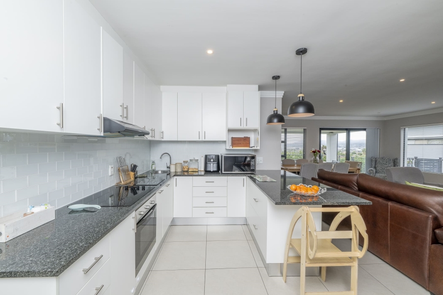 3 Bedroom Property for Sale in Protea Heights Western Cape